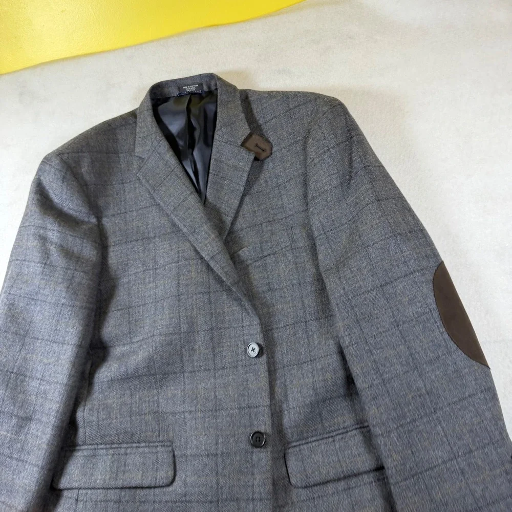 Tommy Hilfiger Mens 44S Grey Wool Plaid Blazer Sport Coat Elbow Patches 44 Short
